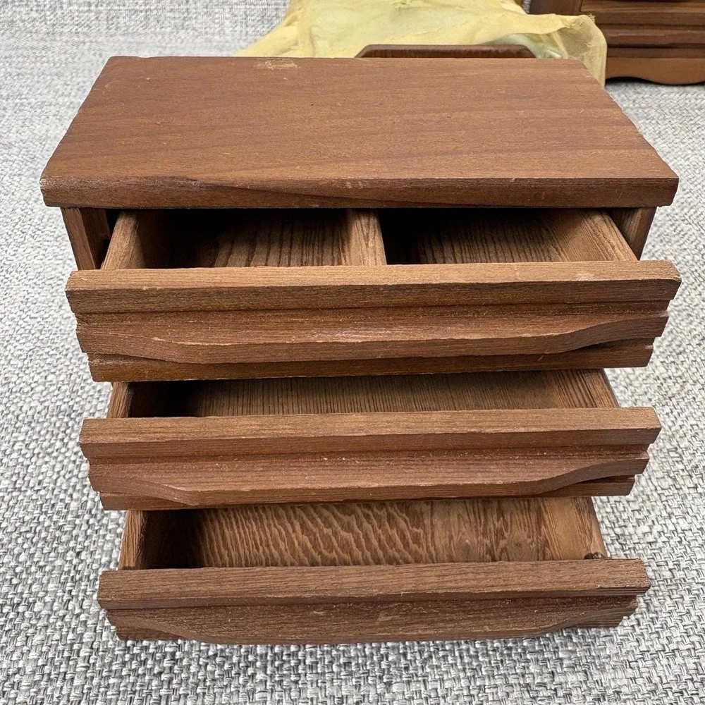 Vintage Miniature Wood Dollhouse Bedroom Furniture 4pc Bed Dresser‎ Hutch Trunk